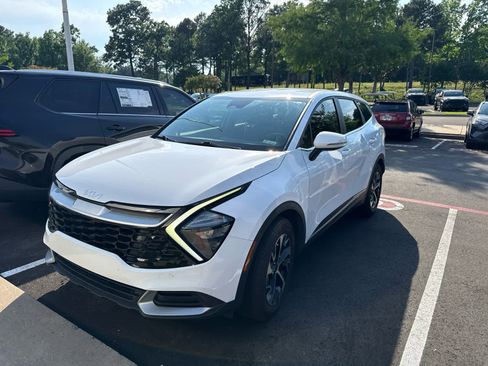 Used 2023 Kia Sportage EX FWD image 6