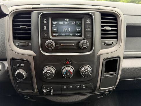 Used 2018 RAM 3500 Tradesman w/ Chrome Appearance Group AWD/4WD image 25
