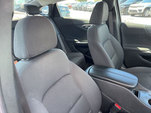Used 2023 Chevrolet Malibu LT FWD image 18