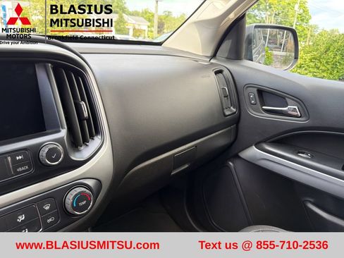 Used 2022 Chevrolet Colorado LT w/ Safety Package AWD/4WD image 36