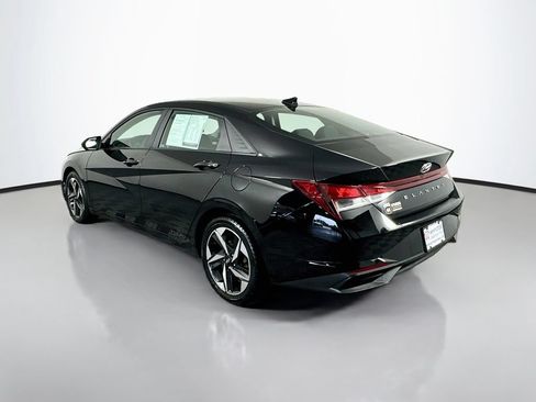 Used 2023 Hyundai Elantra SEL w/ Convenience Package FWD image 6