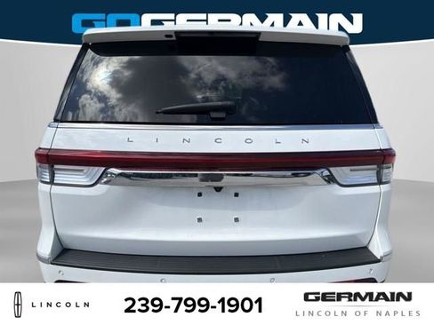 Certified 2023 Lincoln Navigator Reserve AWD/4WD image 6