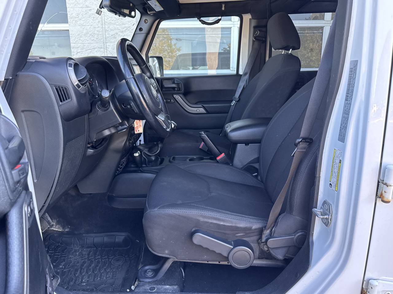 Used 2017 Jeep Wrangler Unlimited Sport w/ Quick Order Package 23S AWD/4WD image 13
