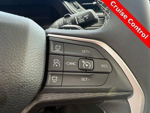 Certified 2024 Jeep Grand Cherokee L Laredo image 15