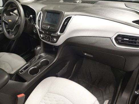 Used 2018 Chevrolet Equinox LS FWD image 8