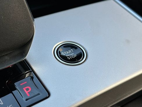 New 2026 Land Rover Range Rover SE image 28