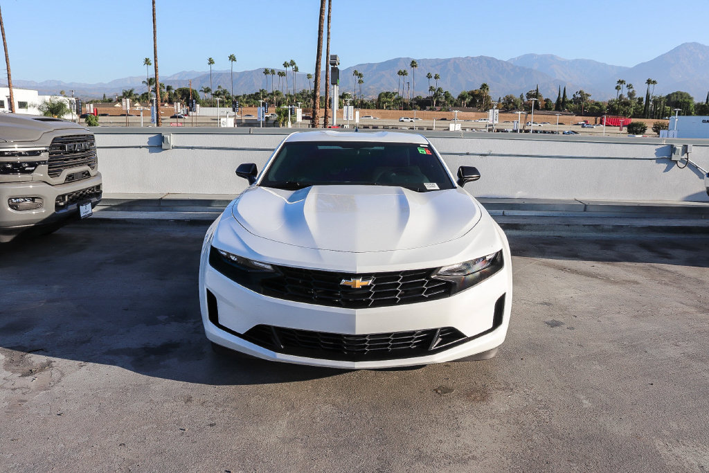 Used 2024 Chevrolet Camaro LT RWD image 3