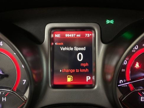 Used 2017 Dodge Journey Crossroad w/ Popular Equipment Group FWD image 31