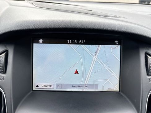 Used 2017 Ford Focus SEL image 27