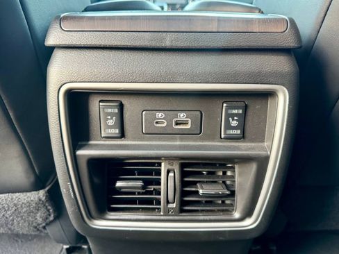 Used 2021 Nissan Murano Platinum w/ Cargo Package image 10