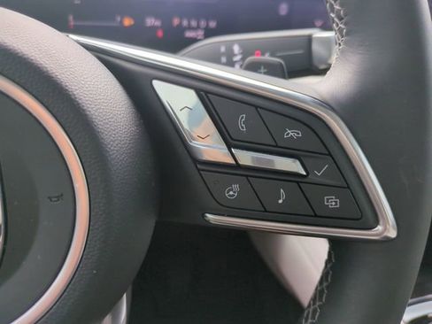 Used 2025 Buick Envision Avenir AWD/4WD image 31