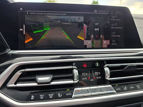 Used 2021 BMW X7 M50i AWD/4WD image 61