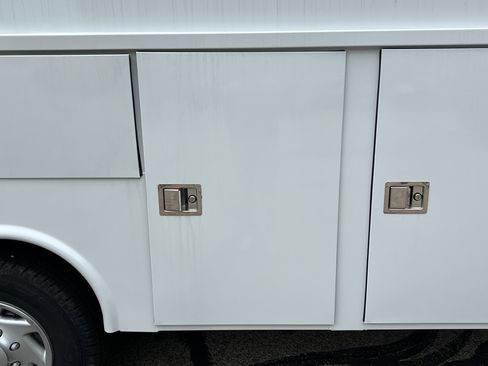 New 2025 Ford E-350 and Econoline 350 Super Duty w/ Power Equipment Group image 39