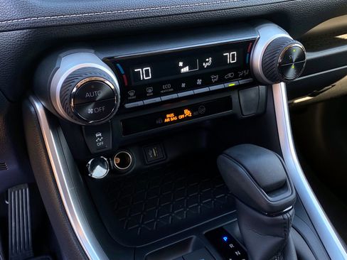 Used 2025 Toyota RAV4 LE image 16