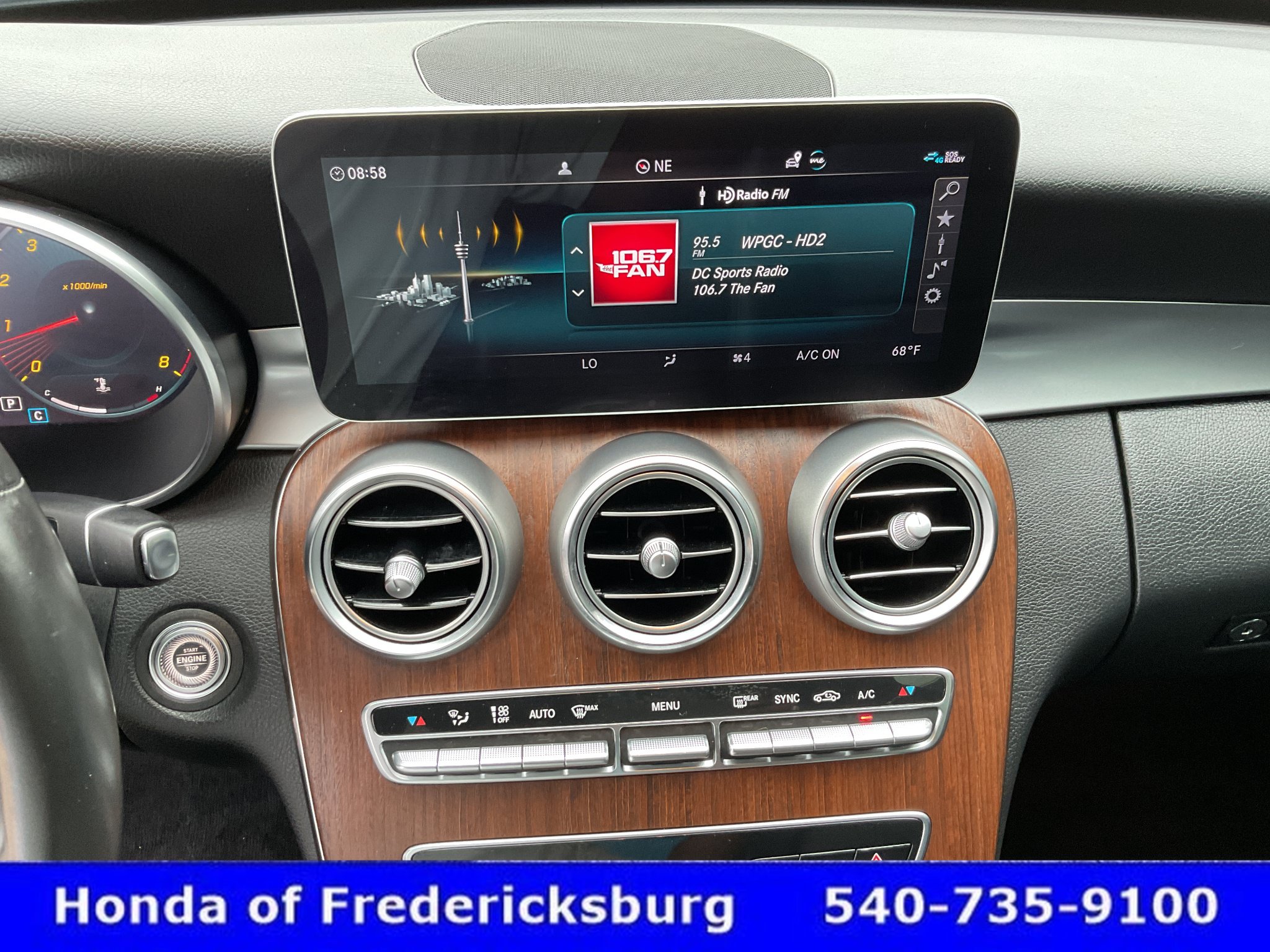 Used 2020 Mercedes-Benz C 300 4MATIC Sedan image 31