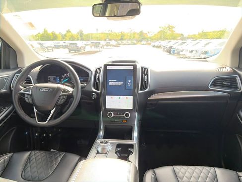 Used 2024 Ford Edge Titanium AWD/4WD image 36
