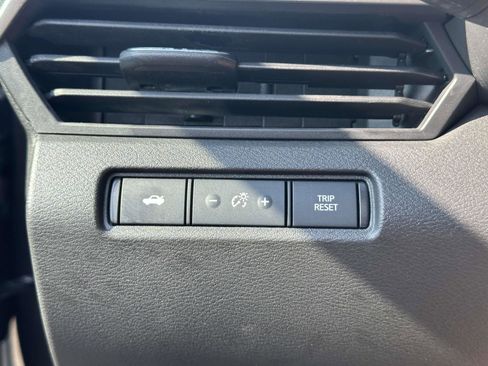 Used 2024 Nissan Altima 2.5 SV image 30