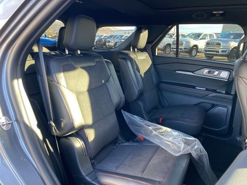 New 2026 Ford Explorer ST image 7