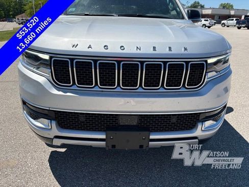 Used 2025 Jeep Wagoneer L Series II w/ 8-pass Seating Package AWD/4WD image 9