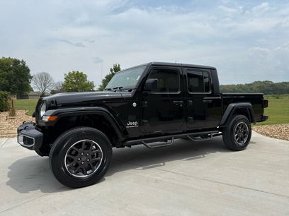 Used 2021 Jeep Gladiator Overland w/ Popular Equipment Package