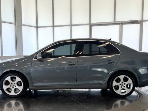 Used 2006 Volkswagen Jetta 2.0T FWD image 4