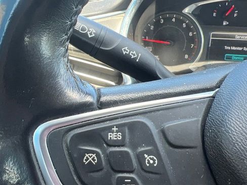 Certified 2018 Chevrolet Malibu LT w/ Leather Package FWD image 30