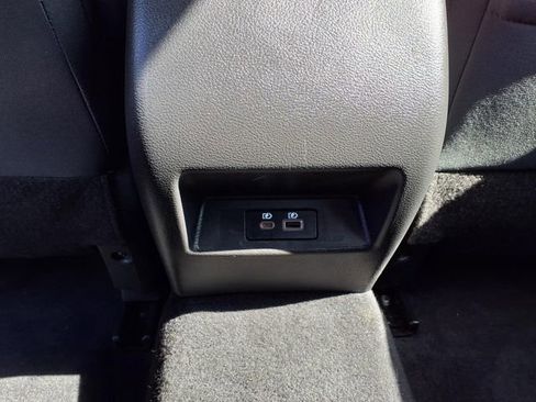 Used 2025 Nissan Altima 2.5 SV FWD image 11