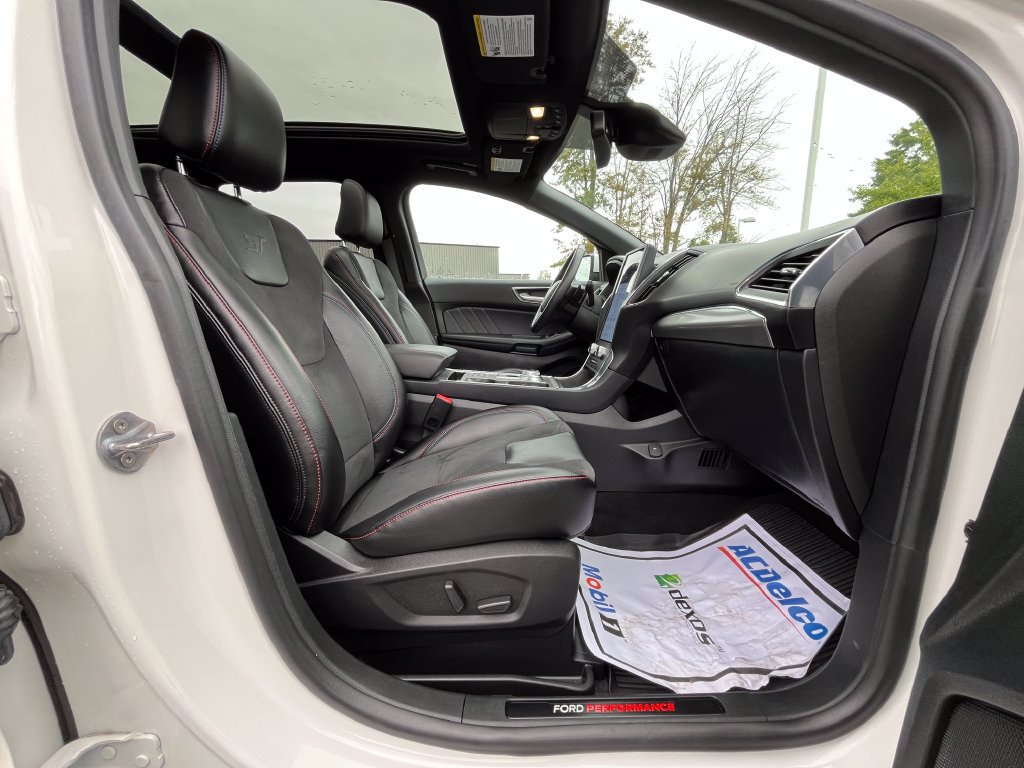 Used 2023 Ford Edge ST AWD/4WD image 21