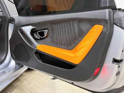 Used 2017 Lamborghini Huracan LP 580-2 RWD image 43