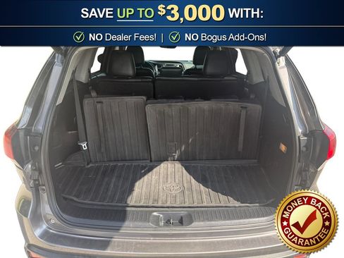 Used 2019 Toyota Highlander XLE AWD/4WD image 24