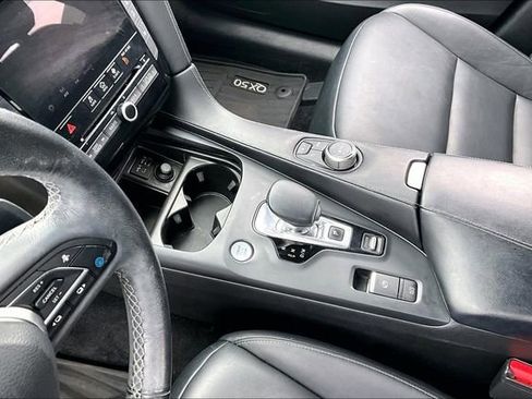 Used 2021 INFINITI QX50 Luxe w/ Appearance Package image 15