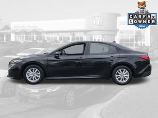 Used 2025 Toyota Camry LE video 2