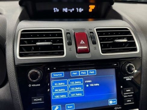 Used 2017 Subaru Crosstrek 2.0i Premium AWD/4WD image 18