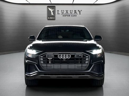 Used 2023 Audi Q8 Premium Plus image 2