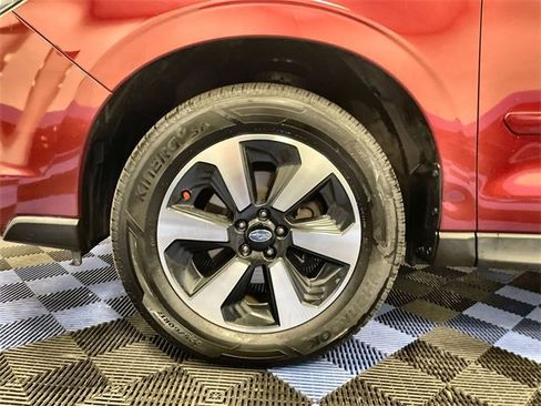 Used 2018 Subaru Forester 2.5i Premium image 10