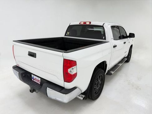Used 2018 Toyota Tundra SR5 w/ SR5 Upgrade Package RWD image 40