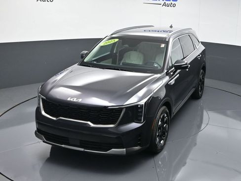 Used 2025 Kia Sorento S w/ Panoramic Sunroof Package FWD image 52