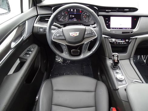 Certified 2023 Cadillac XT5 Sportv w/ Technology Package AWD/4WD image 13