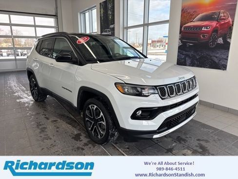 Used 2024 Jeep Compass Limited image 1