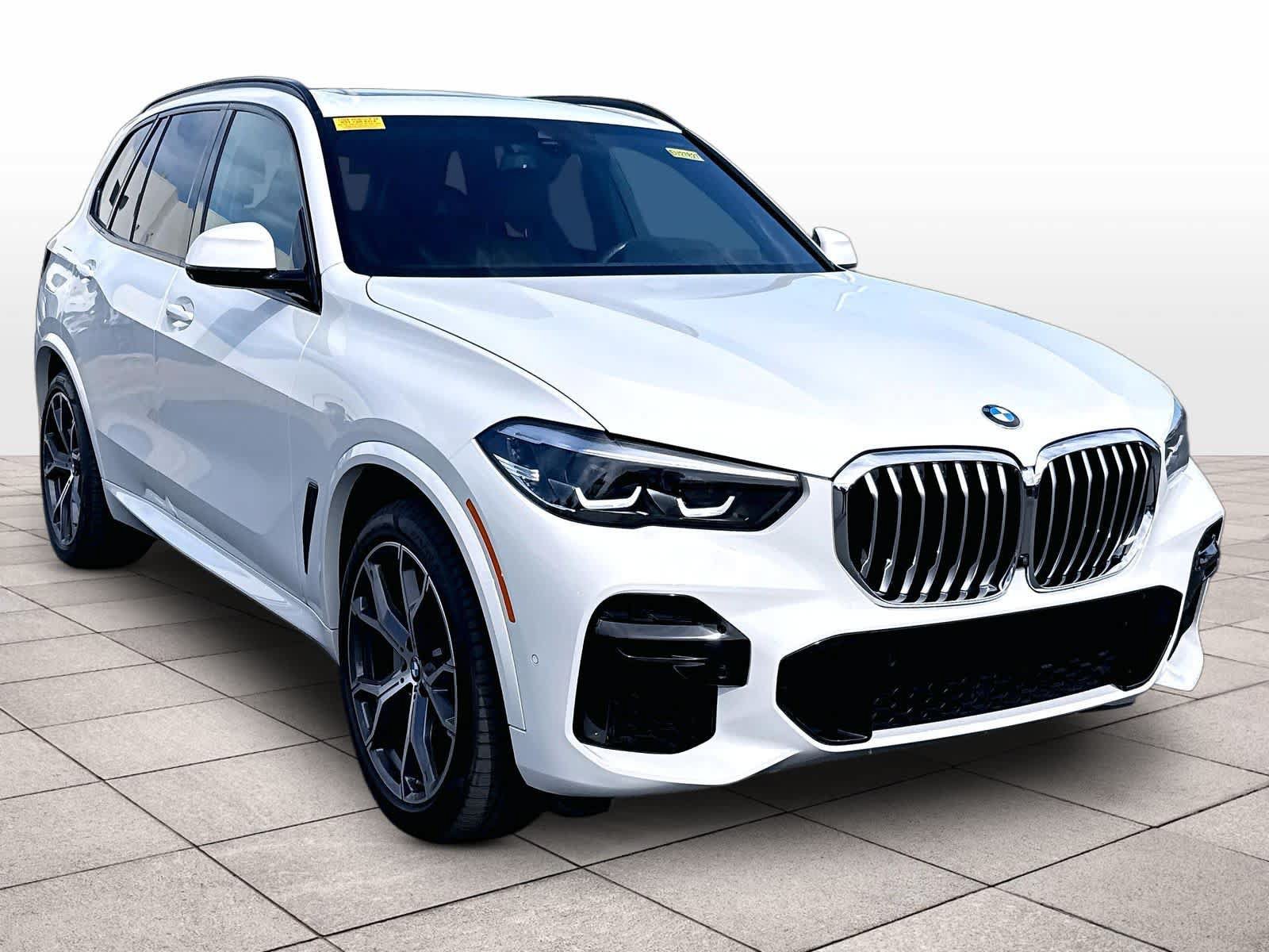 Used 2023 BMW X5 xDrive40i w/ M Sport Package AWD/4WD image 3