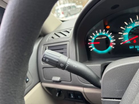 Used 2010 Ford Fusion SE image 19