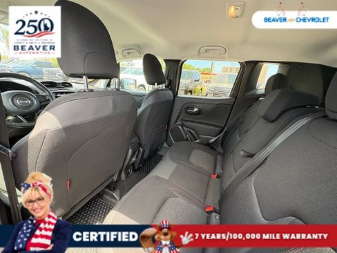 Used 2022 Jeep Renegade Trailhawk w/ Trailer Tow Group AWD/4WD image 15