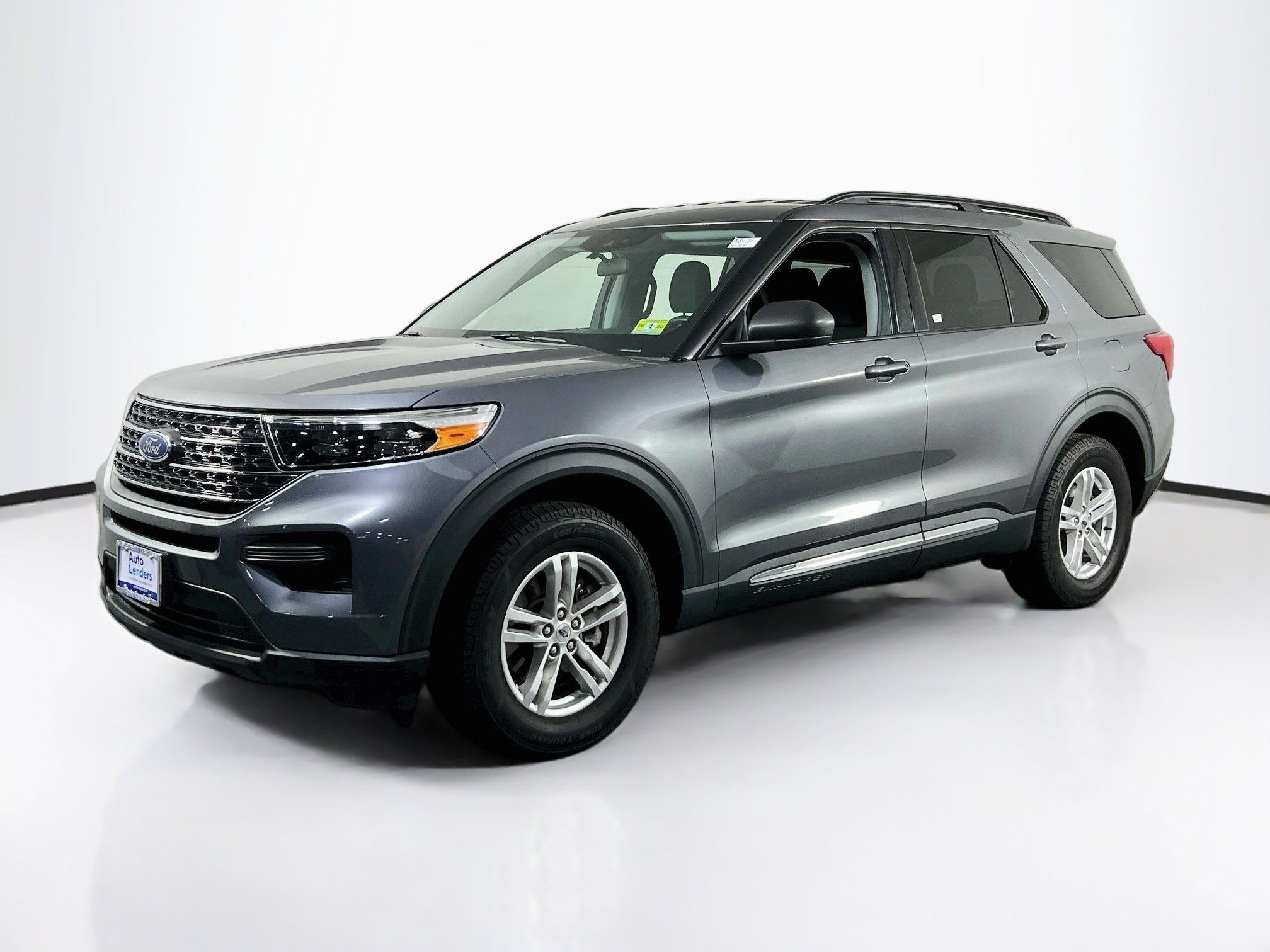 Used 2021 Ford Explorer XLT AWD/4WD image 1