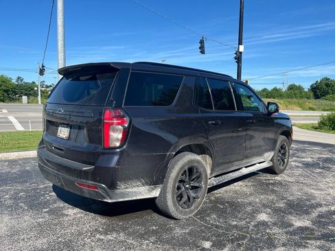 Used 2022 Chevrolet Tahoe Z71 w/ Luxury Package AWD/4WD image 3