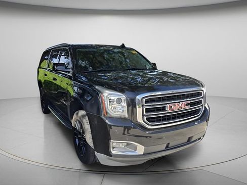 Used 2020 GMC Yukon XL SLT RWD image 4