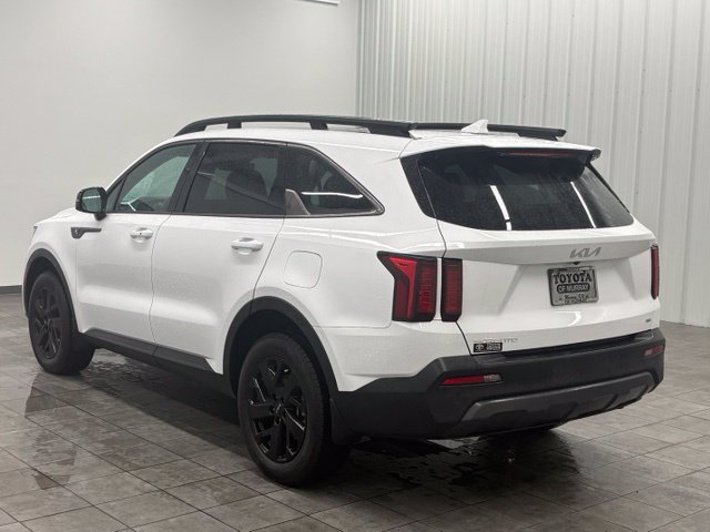 Used 2023 Kia Sorento S w/ Panoramic Sunroof Package AWD/4WD image 4
