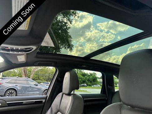 Used 2017 Porsche Cayenne Platinum Edition AWD/4WD image 21