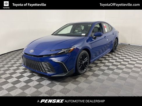 Used 2026 Toyota Camry SE image 1