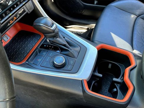 Used 2024 Toyota RAV4 Adventure image 15