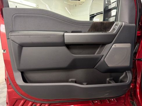 New 2026 Ford F250 Lariat w/ Chrome Package image 15